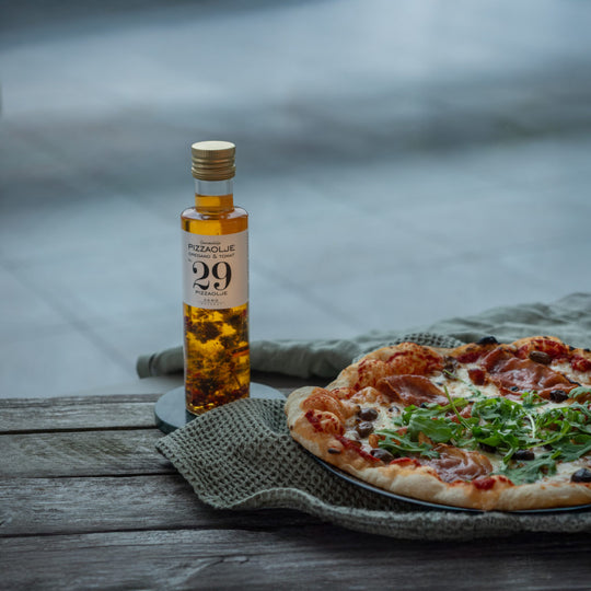 Pizzaolje med oregano og tomat til pizza og pastaretter